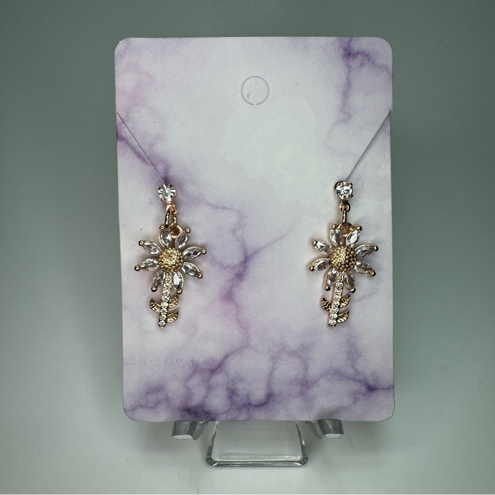 🌟Host Pick!! Hand Crafted 18kt Gold Sunflower Earrings